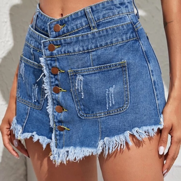 High Waisted Denim Skort - Picture 5 of 7